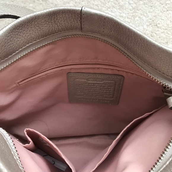 Silver leather Coach Crossbody - Picture 3 of 4